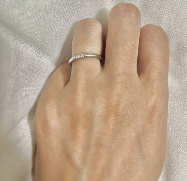 シンプルでエレガントなリング