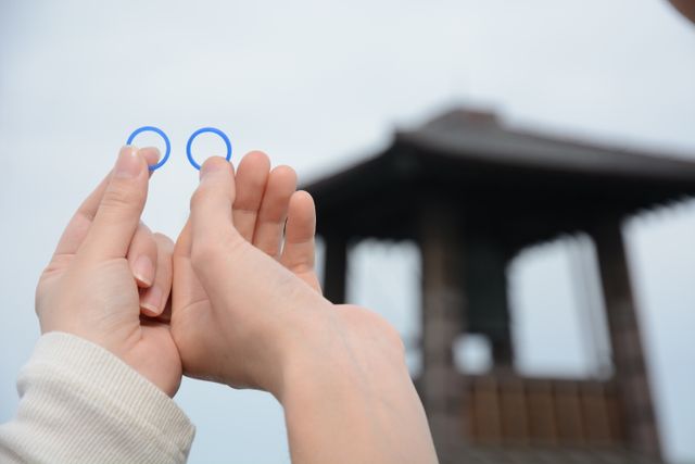 時の鐘をバッグに撮影