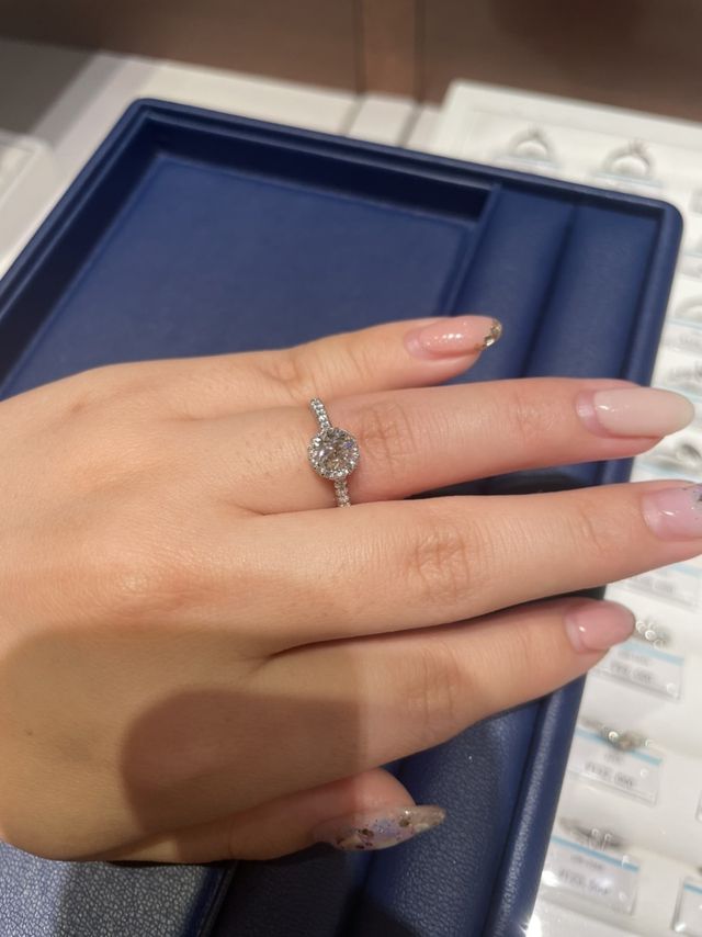 ダイヤが大きいです