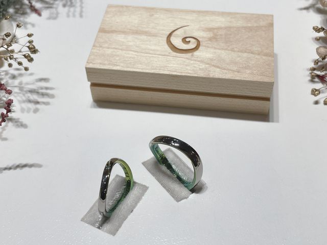 磁石でくっつく木箱がナチュラルで可愛かったです。