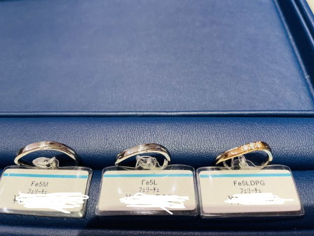 女性用と、男性用2サイズ
左が大きめ
右が小さめ14.5号迄