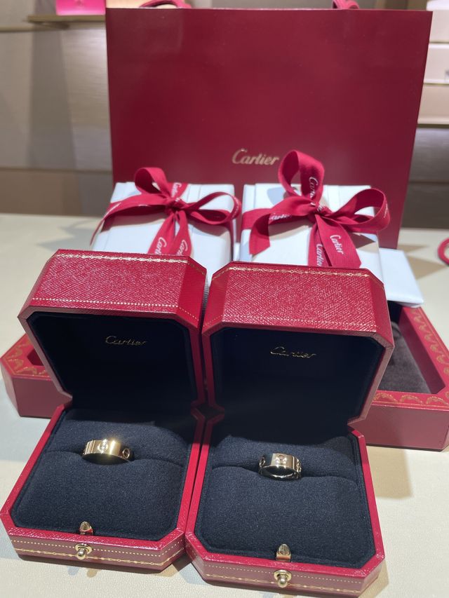 カルティエ指輪ペアで購入