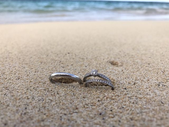 結婚指輪はNIWAKA、婚約指輪はN.Y.NIWAKAのもの