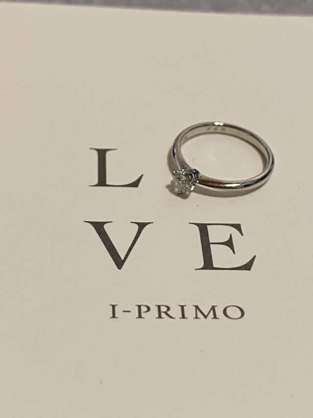 ダイヤのサイズは0.220