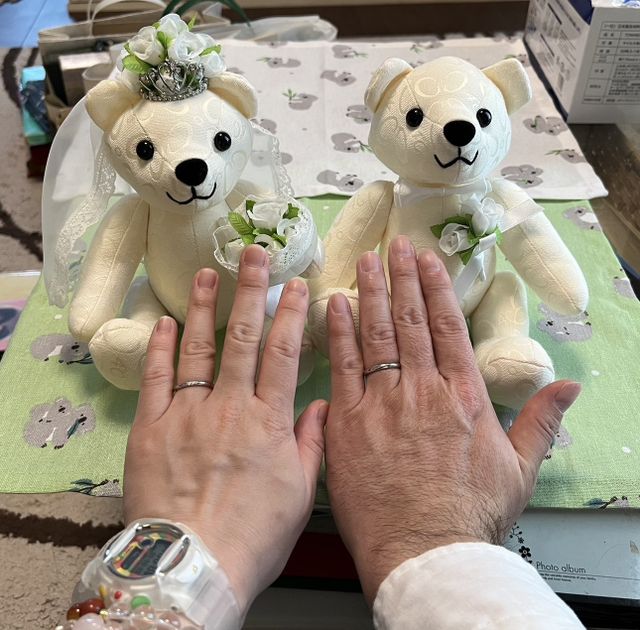 いただいた記念品と一緒に撮りました