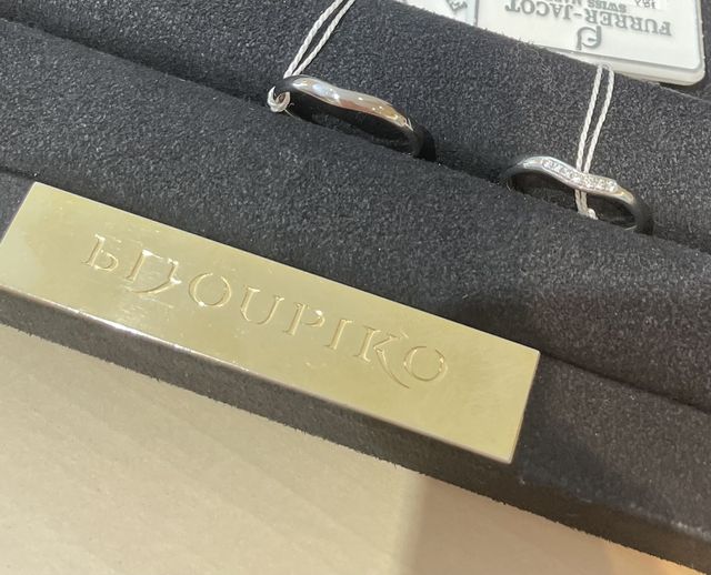 一目惚れしたペア結婚指輪です。