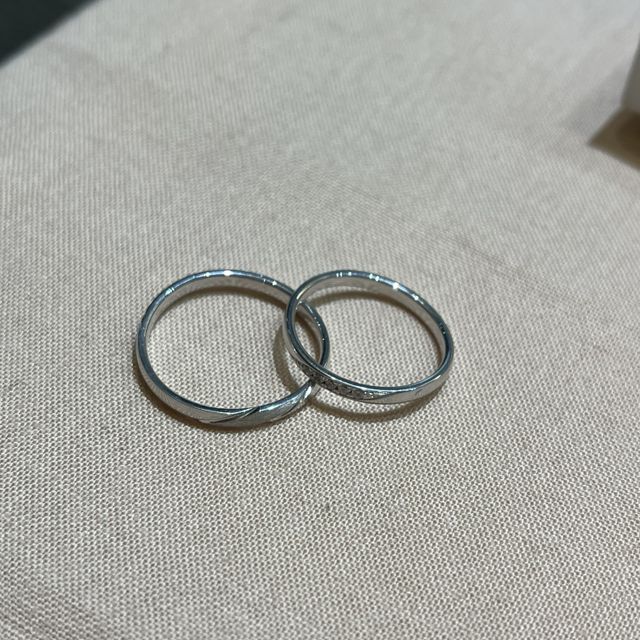 ロゼットSPのBlissという結婚指輪を購入しました。