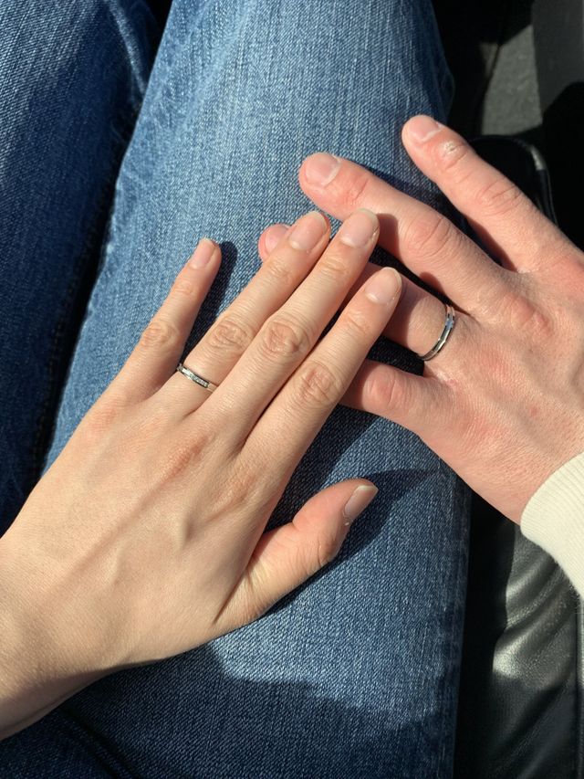 2人でドライブした時に着用してたので、写真撮りました。