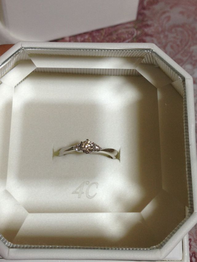 ４℃の婚約指輪