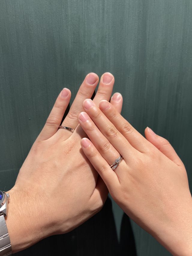 結婚指輪、婚約指輪を両方着用しています。