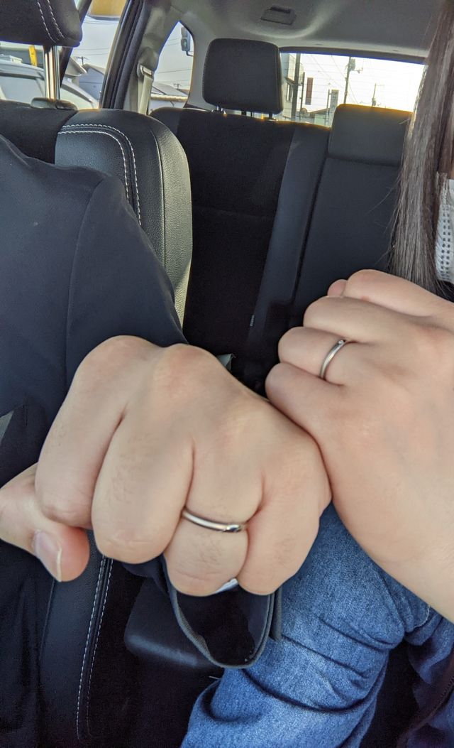 指輪を受け取って最初に撮った写真です☺
