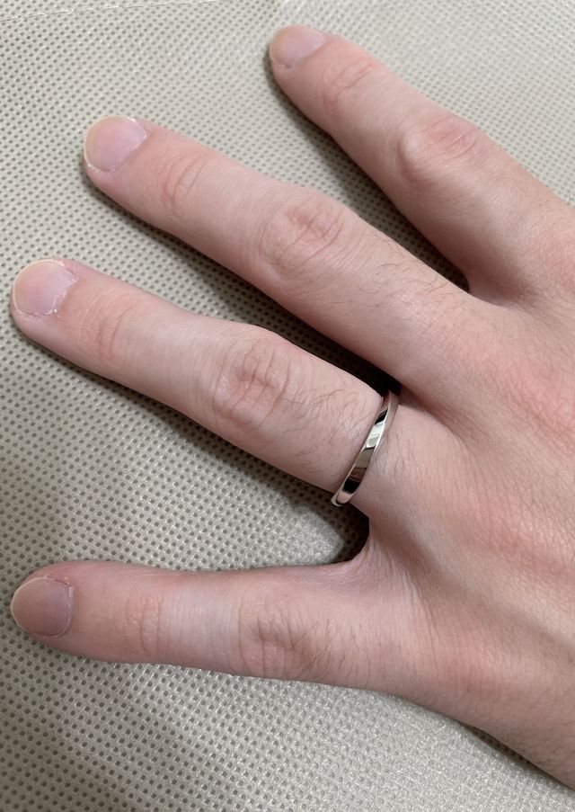 ひねりが入ってる指輪