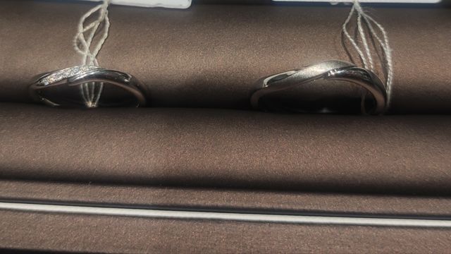 店舗でのペア展示してる写真