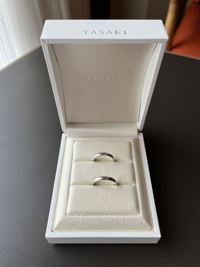 シンプルなプラチナのリングです。