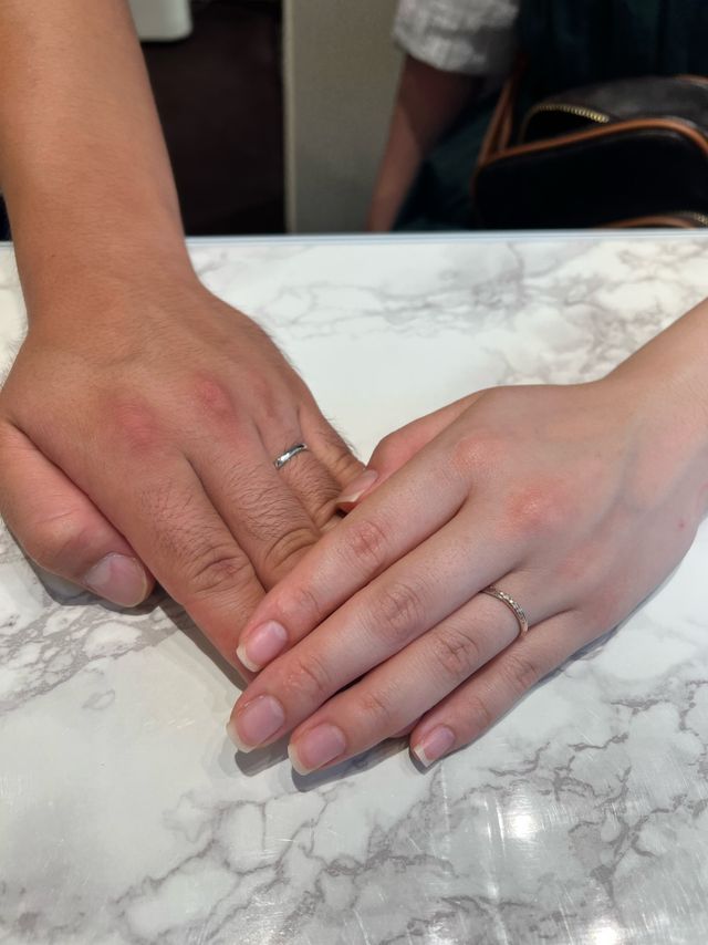 指輪が完成して撮りに行った時に撮影してもらった