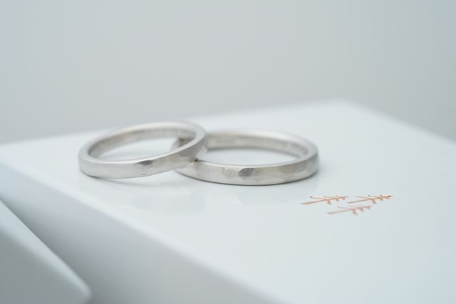 デザインも自分たちで考えながら世界でひとつだけの指輪です！