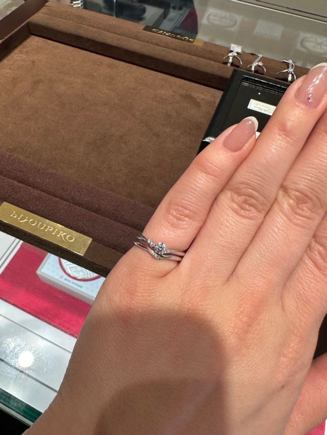 セットリングですが、
購入したのはダイアのほうです。