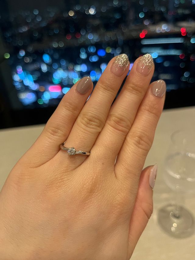 着用写真
小さい手でも浮かずにしっくりきてます