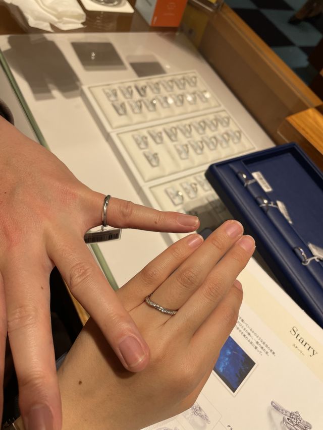 ハーフエタニティで他のブランドにないデザインで気に入りました