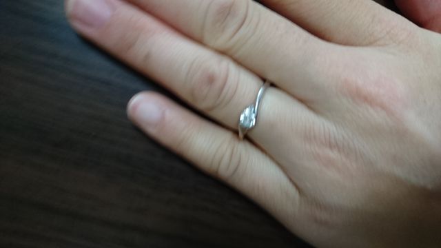 なめらかな曲線のデザインで、突起などのあたりがないです。