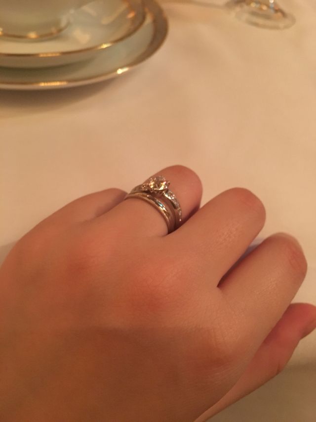 婚約指輪との併用着用画像    ※婚約指輪は違うブランド