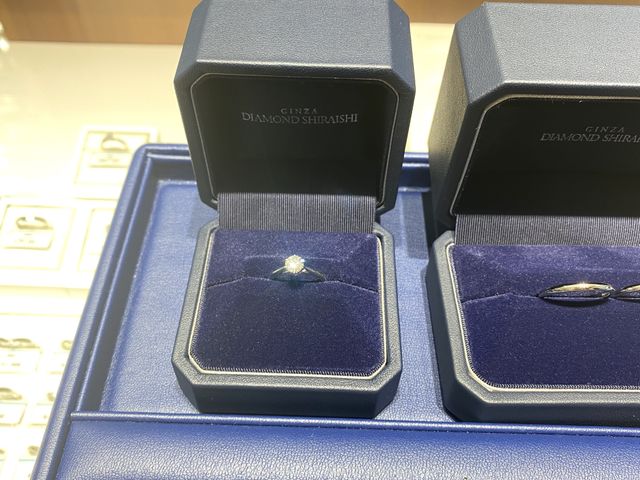 0.5カラットです。
サイズ直し後の写真です。