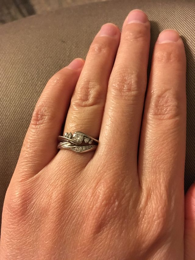 LAPAGEのクレマチス エンゲージとマリッジ重ね付け