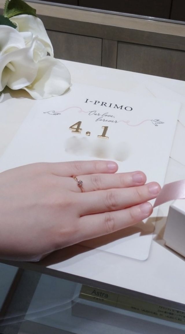 ふたりの記念日とイニシャルを入れて撮影しました♪