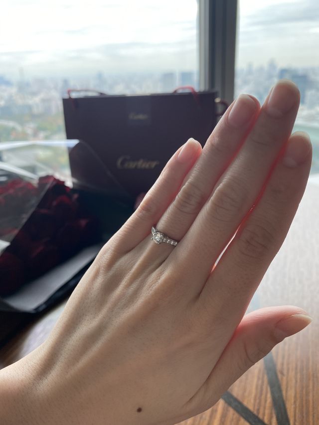 カルティエ　ソリテール1895、着用時です。