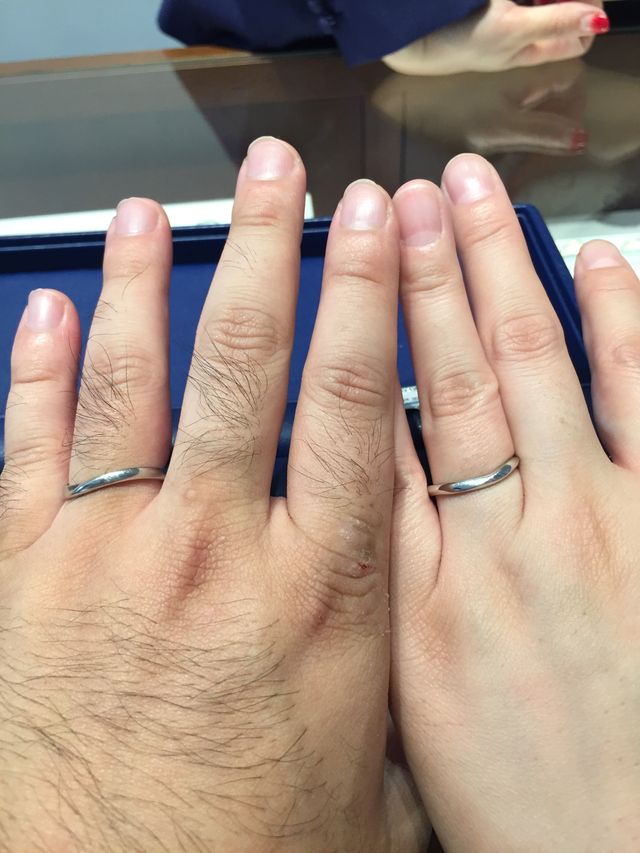 初めての結婚指輪にドキドキしました