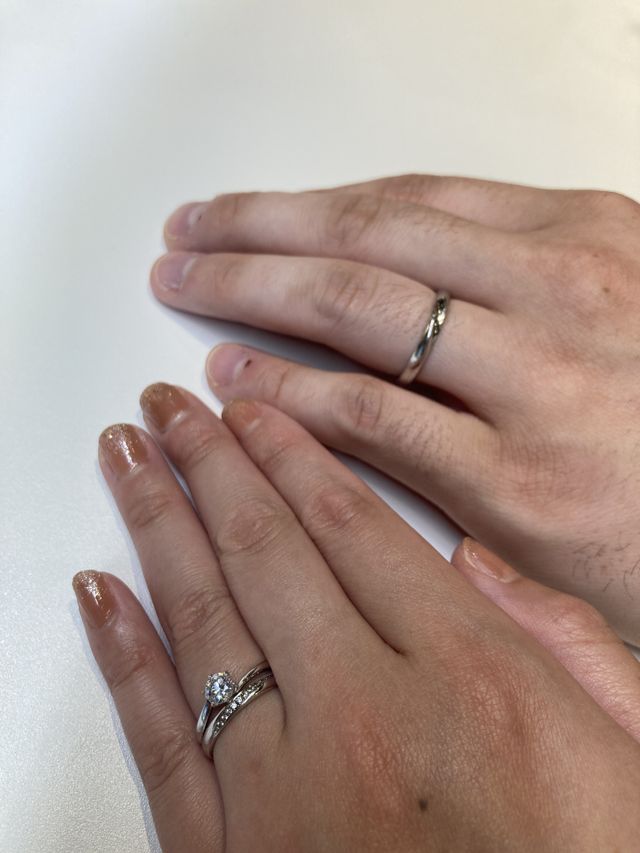 シンプルだけど個性的で素敵な指輪を選べました！