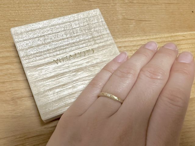 カジュアルで普段つけていても、華やかすぎないデザインです。