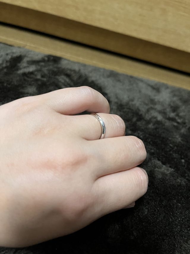 波打つようなデザインが素敵だと思い購入しました。