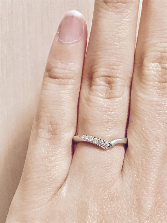 毎日付けていますが、ダイヤが邪魔になることもありません。