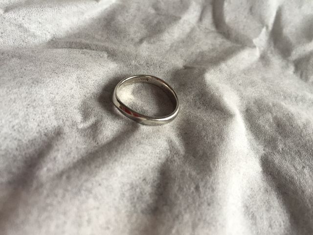 結婚指輪 緩やかなライン