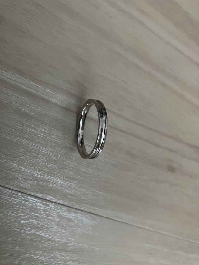 購入後、3ヶ月経過。仕事中も常に装着。2日前にクリーニング。