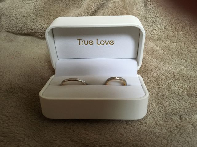 右が私、左が主人の物です。