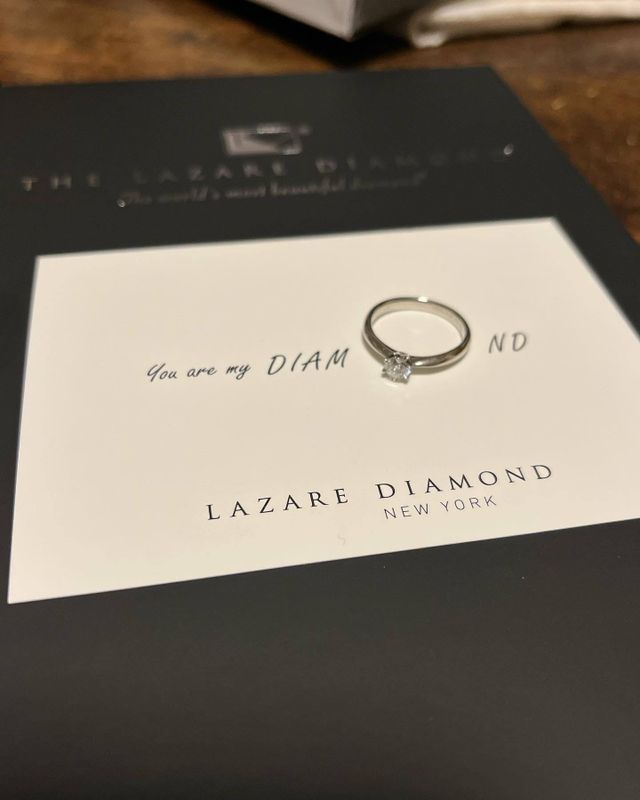 購入した時に頂いた写真用の素材と一緒に♪