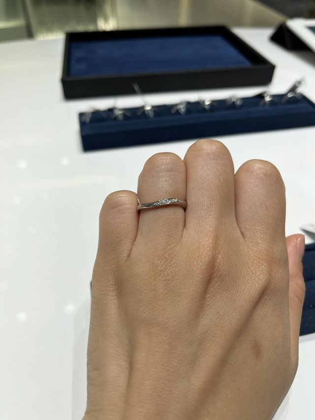 少しメレが控えめです