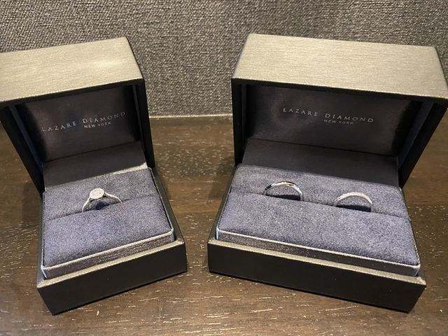 婚約指輪と結婚指輪を購入させていただきました。