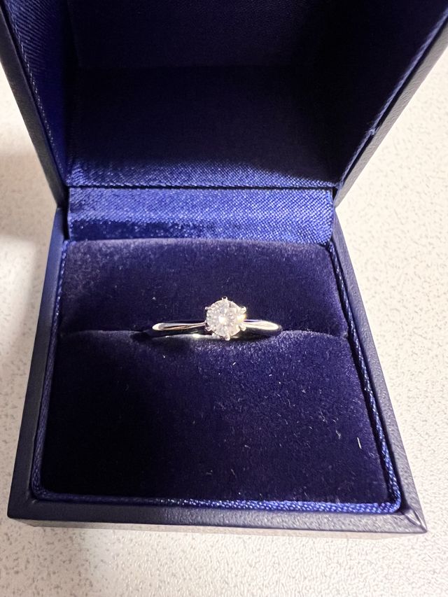 プロポーズリングです。