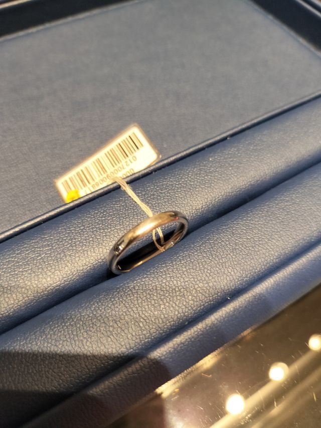 ギンザ　ダイヤモンドシライシ　アノリュー　3.0