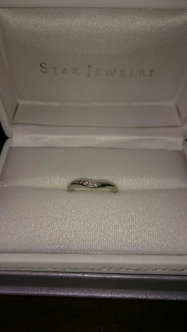 結婚指輪（女性用）と付属の箱