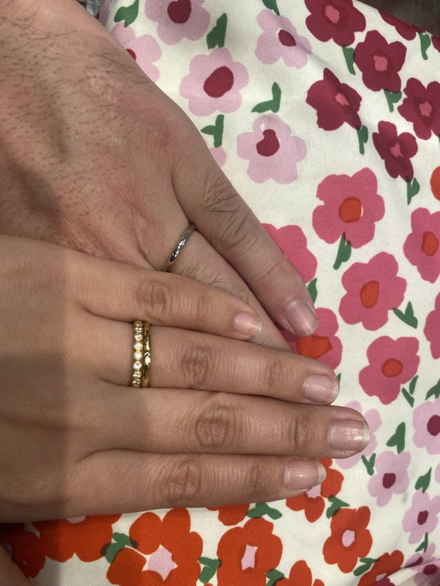 婚約指輪と結婚指輪の重ね付け