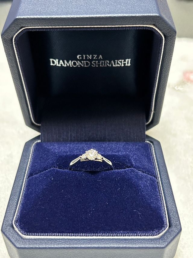 ブーケロココの婚約指輪