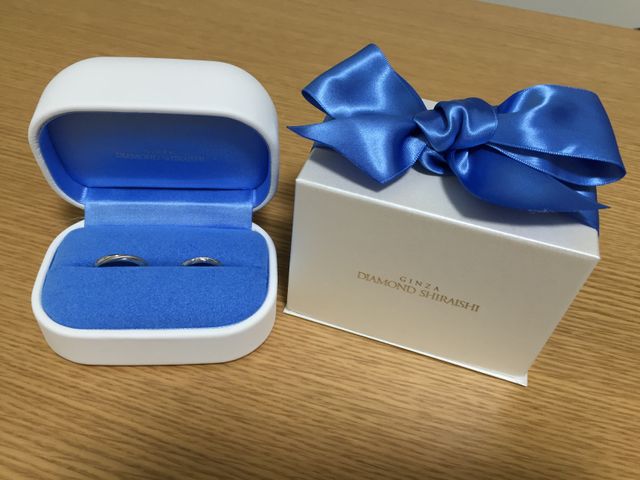 ケース入り指輪の写真です。