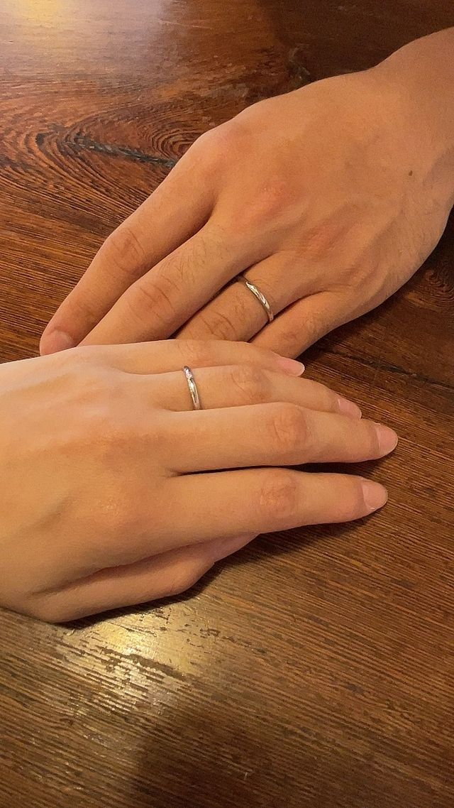 細身でシンプルなネレイスのペアリング。
左：9号　右：15号