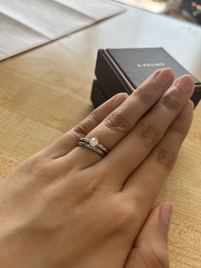 婚約指輪と重ね付け