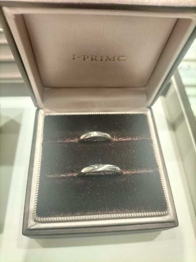 シンプルなデザインを選びました