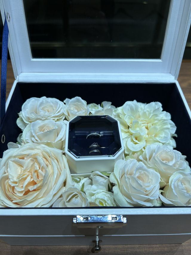 キラキラしていて凄く可愛いです。